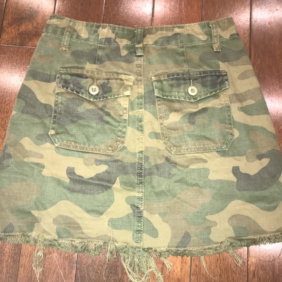 BLANCNYC camo frayed skirt - Picture 8 of 11